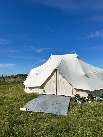 Ponyhygge & overnatning i luksustelt på Møn